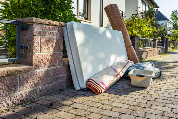 Best Junk Hauling Services  in Ironwood, MI